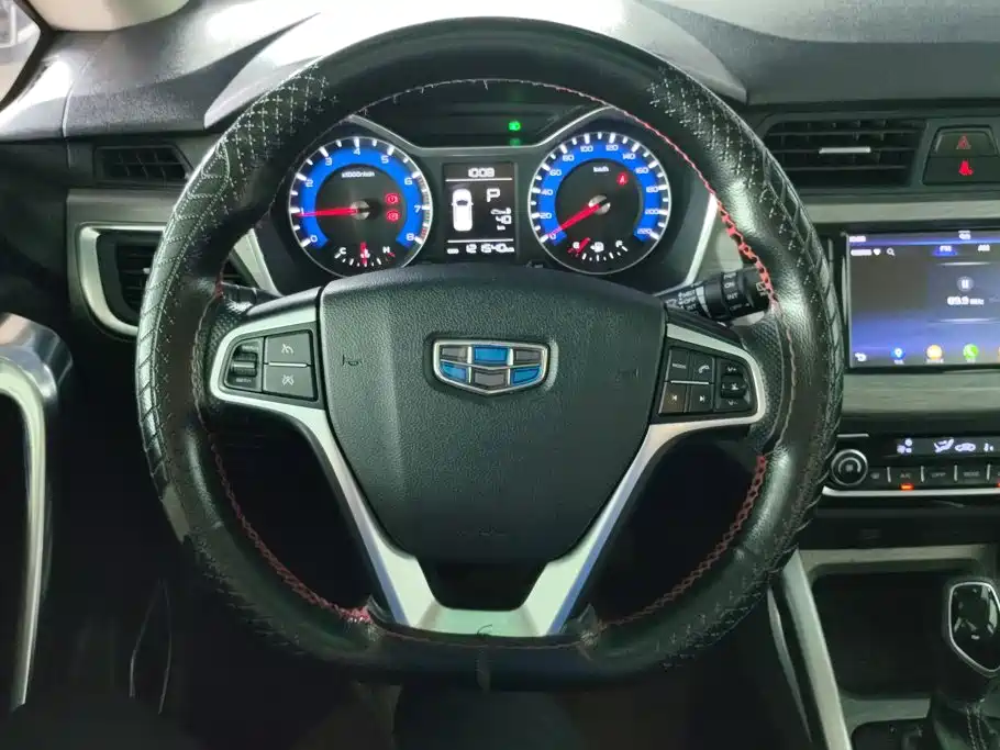 Geely Vision X3 2018 — фото 15