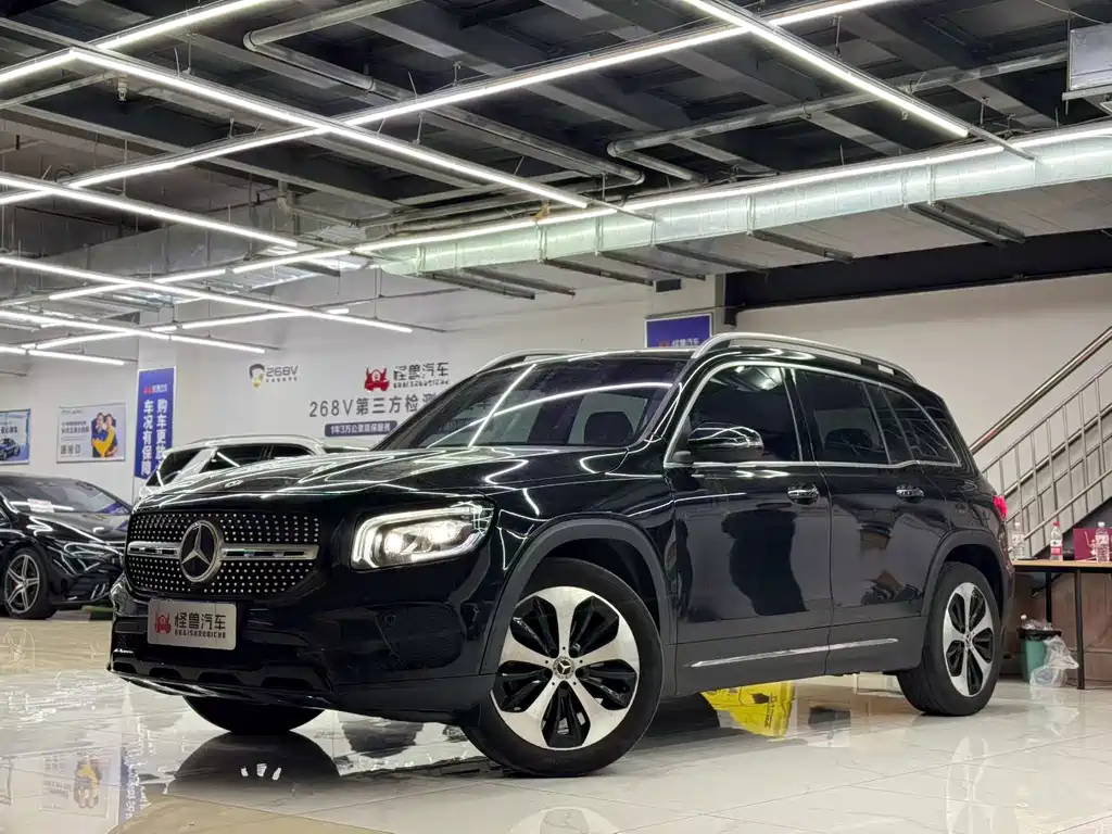 Mercedes-Benz GLB 2022 — фото 1