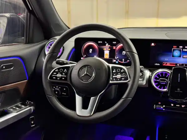 Mercedes-Benz GLB 2022