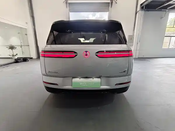 Denza N8L 2025
