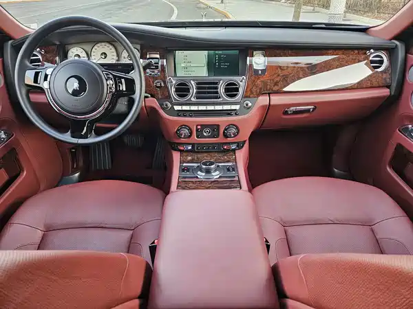 Rolls-Royce Ghost 2014