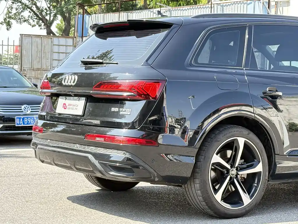 Audi Q7 2022 — фото 21