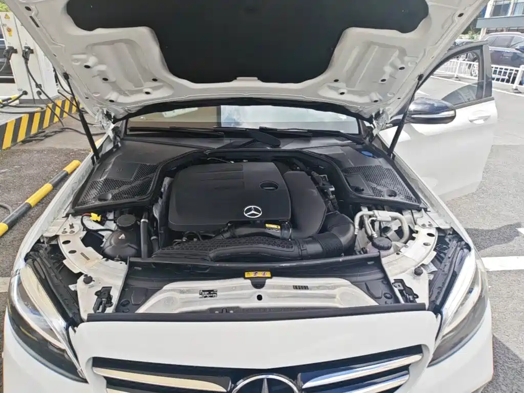 Mercedes-Benz C-Class 2020 — фото 20