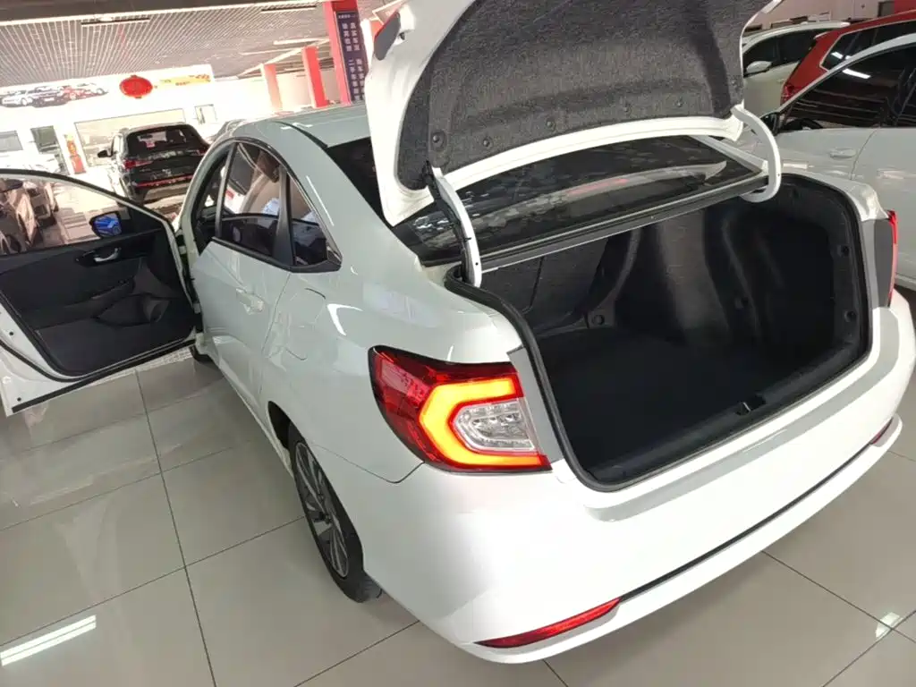 Honda Crider 2019