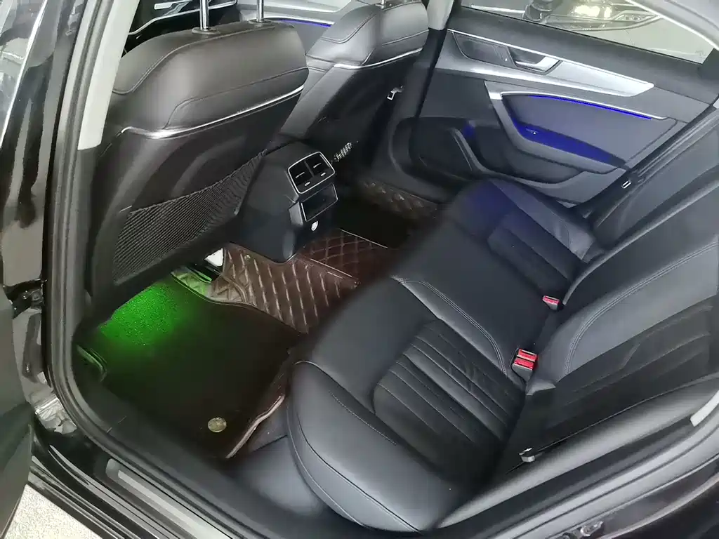 Audi A6L 2020