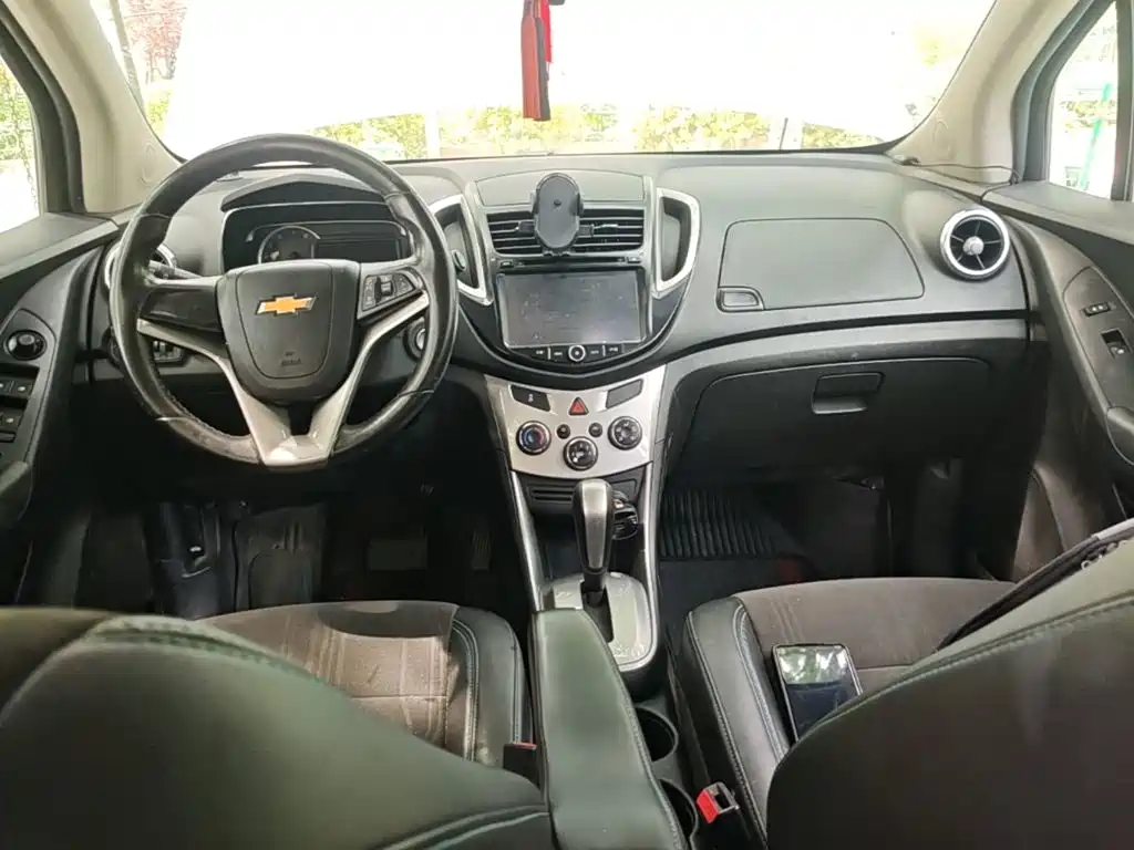 Chevrolet Trax 2015 — фото 10