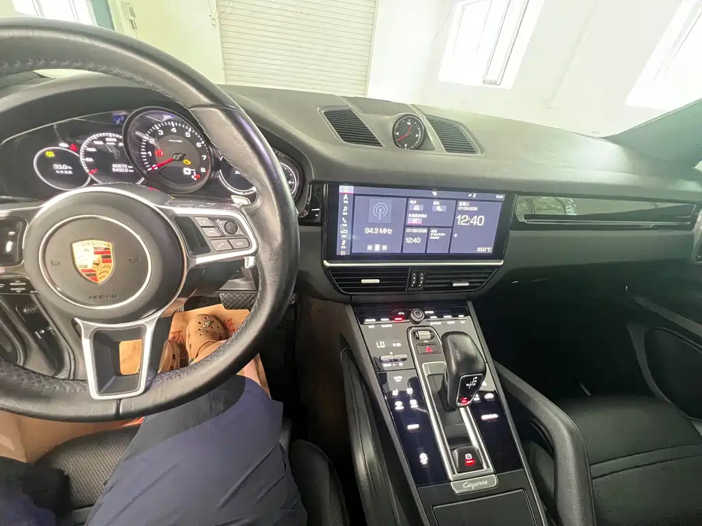 Porsche Cayenne 2020 — фото 15