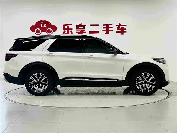 Ford Explorer 2024