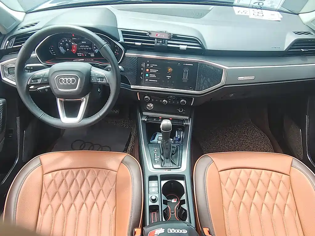 Audi Q3 2022 — фото 13