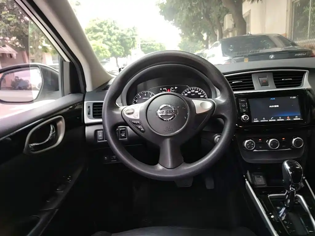 Nissan Sylphy 2017 — фото 11