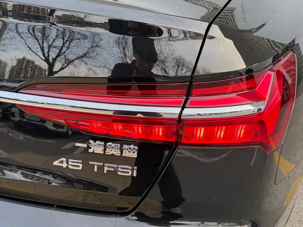 Audi A6L 2023 — фото 20