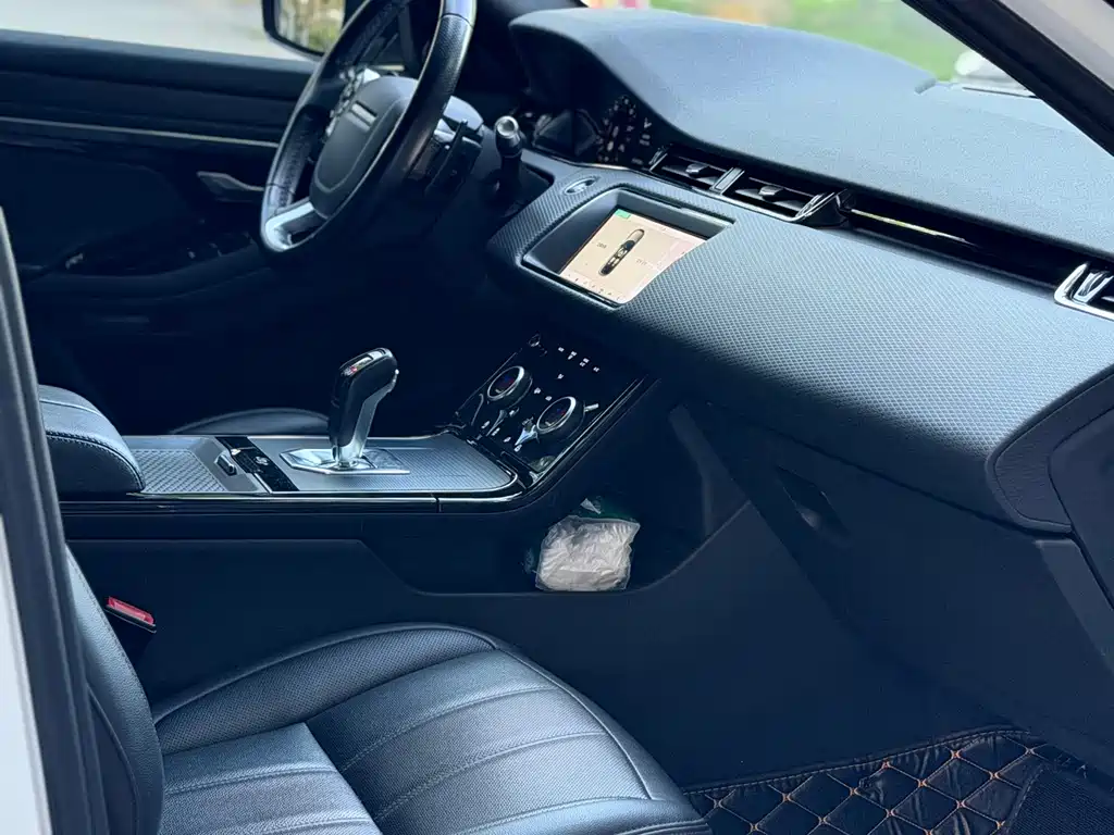 Land Rover Evoque 2019 — фото 9