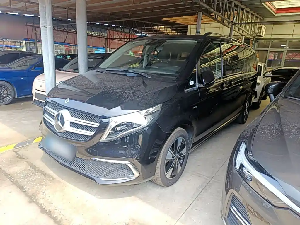 Mercedes-Benz V-Class 2022 — фото 2