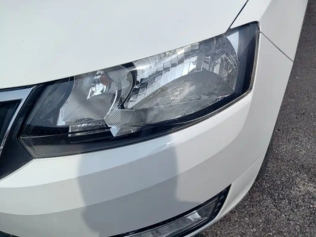 Skoda Rapid 2017 — фото 24