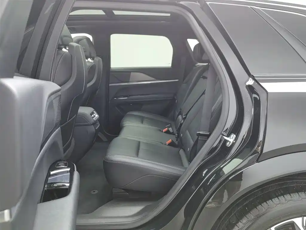 Cadillac XT5 2024 — фото 15