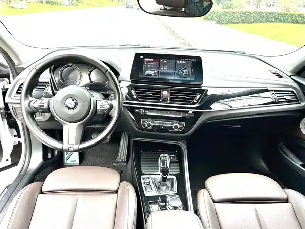 BMW 1 Series 2023