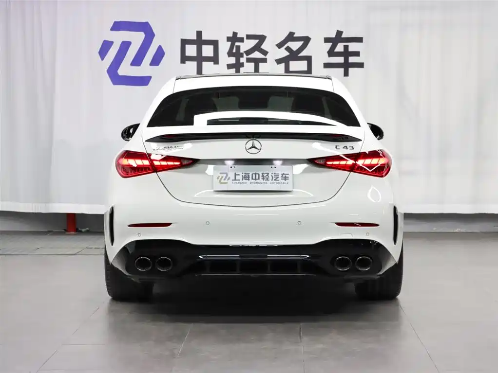 Mercedes-Benz C-Class AMG 2025 — фото 4
