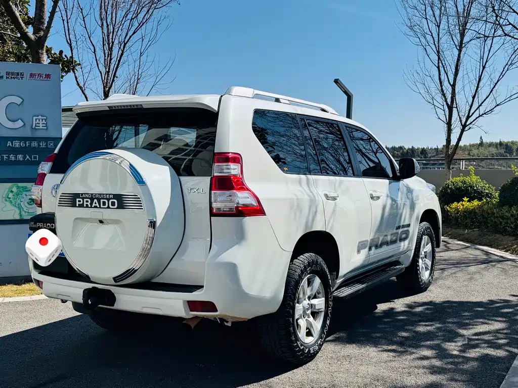 Toyota Prado 2017 — фото 10
