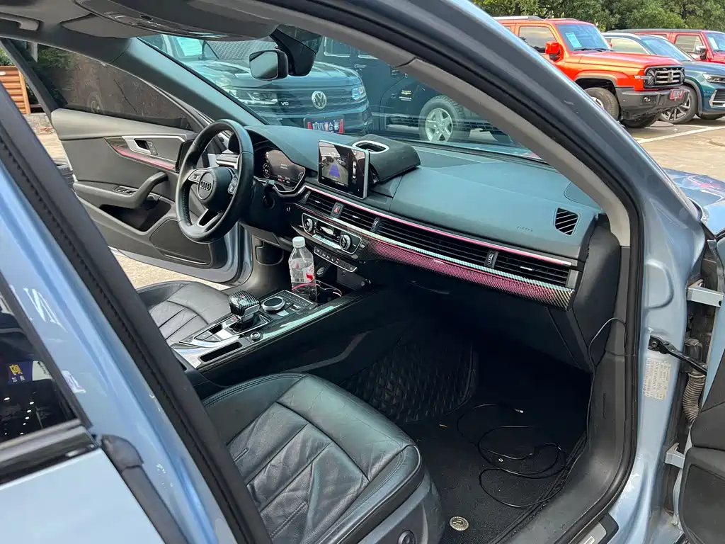 Audi A4L 2019