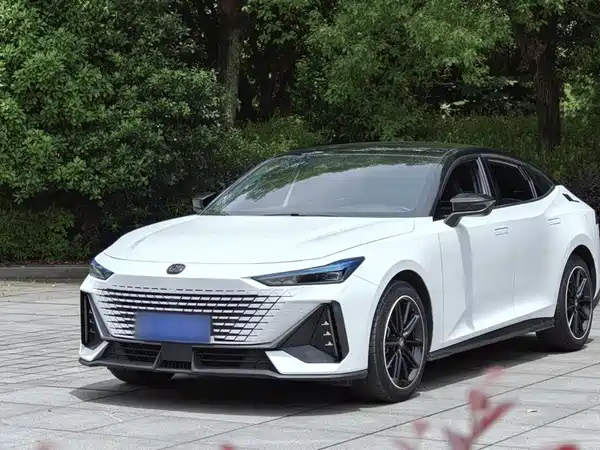Changan UNI-V 2023