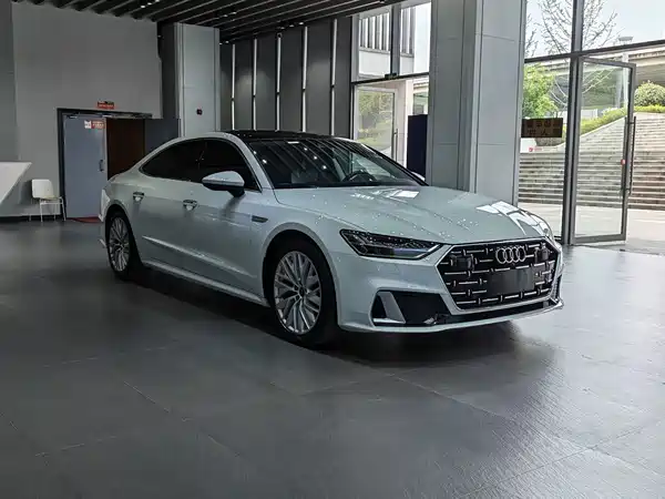 Audi A7L 2023