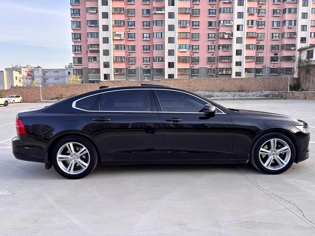 Volvo S90 2017 — фото 4