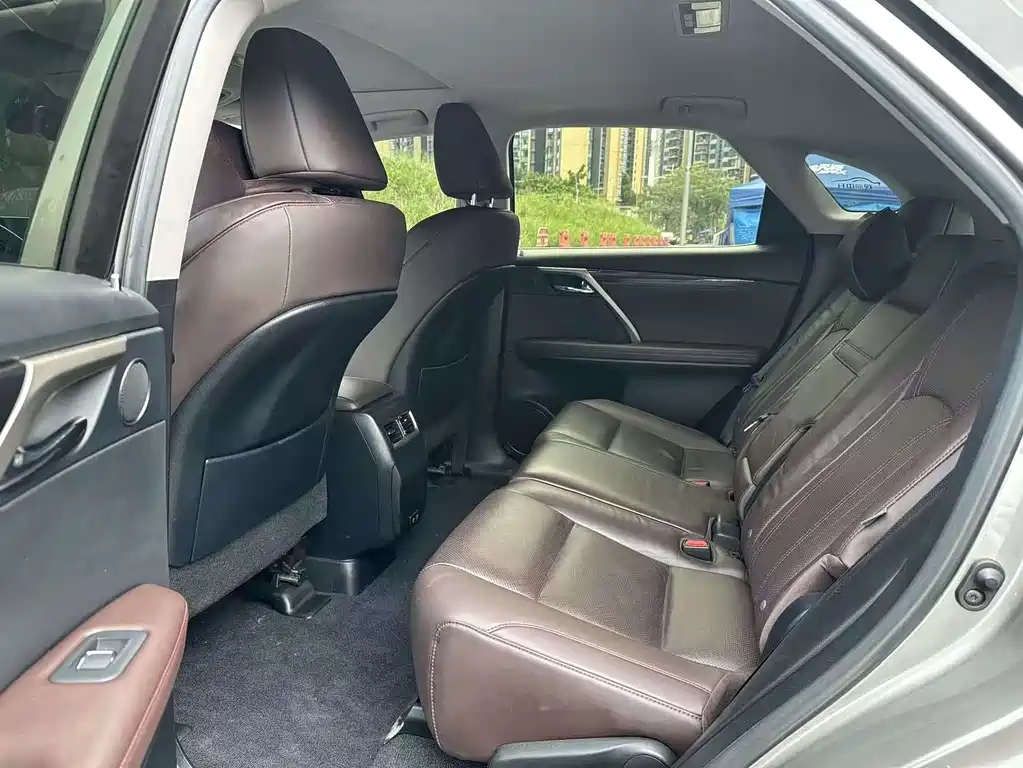 Lexus RX 2021