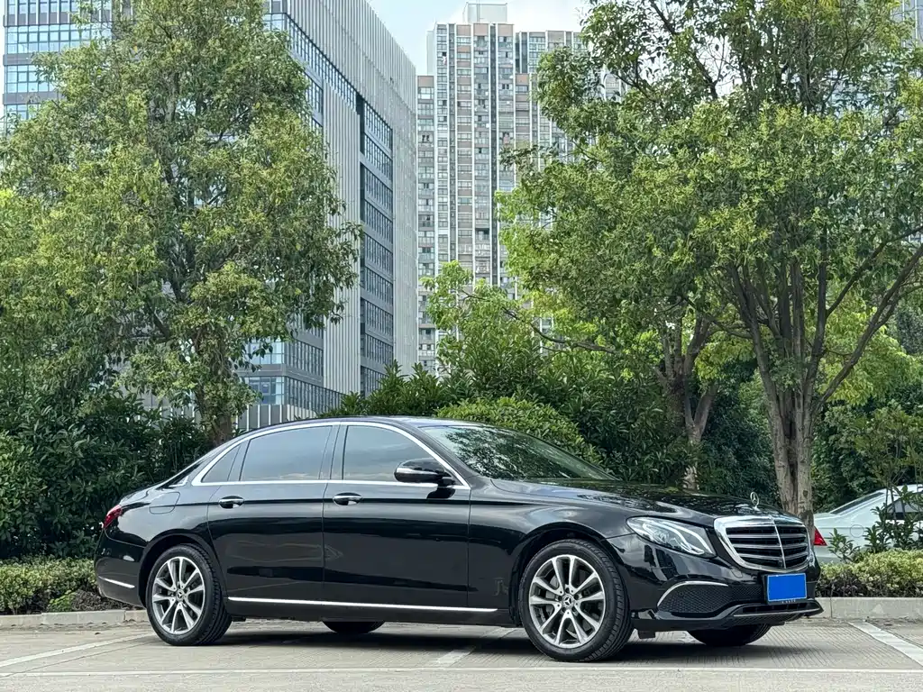 Mercedes-Benz E-Class 2019 — фото 7
