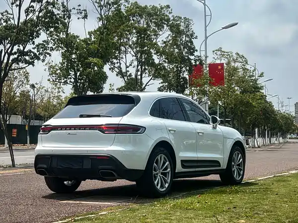 Porsche Macan 2023