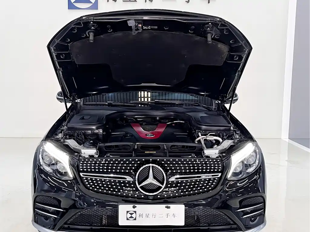 Mercedes-Benz GLC AMG 2018 — фото 10