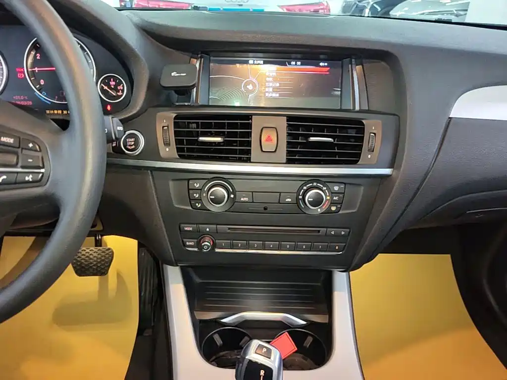 BMW X3 2017 — фото 13