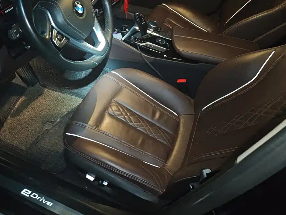 BMW 5 Series New Energy 2019 — фото 9