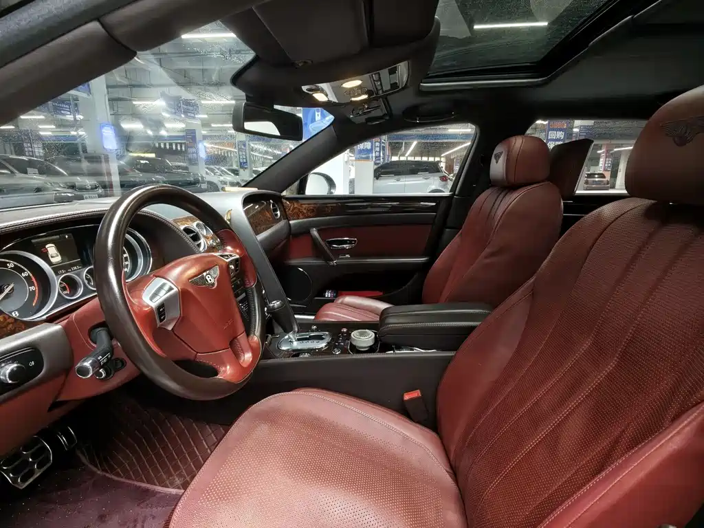 Bentley Flying Spur 2015 — фото 5
