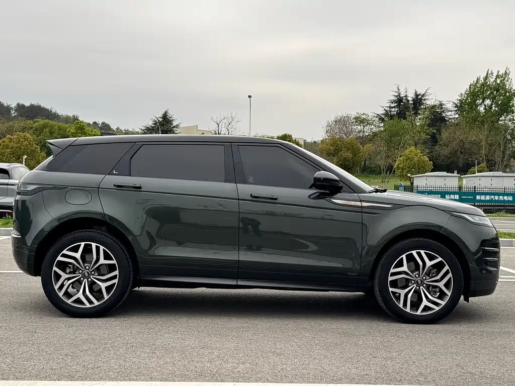 Land Rover Range Rover Evoque 2022 — фото 4