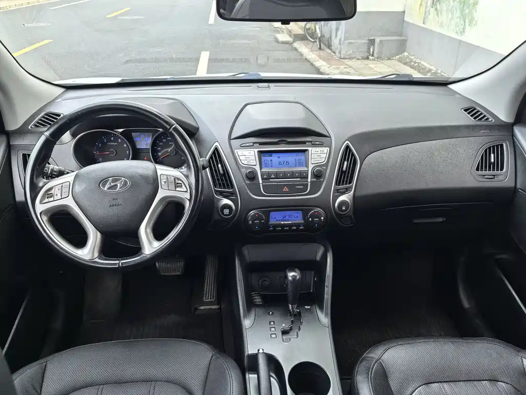 Hyundai ix35 2016 — фото 7