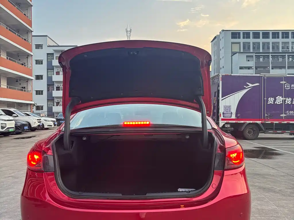 Mazda Atenza 2016 — фото 13