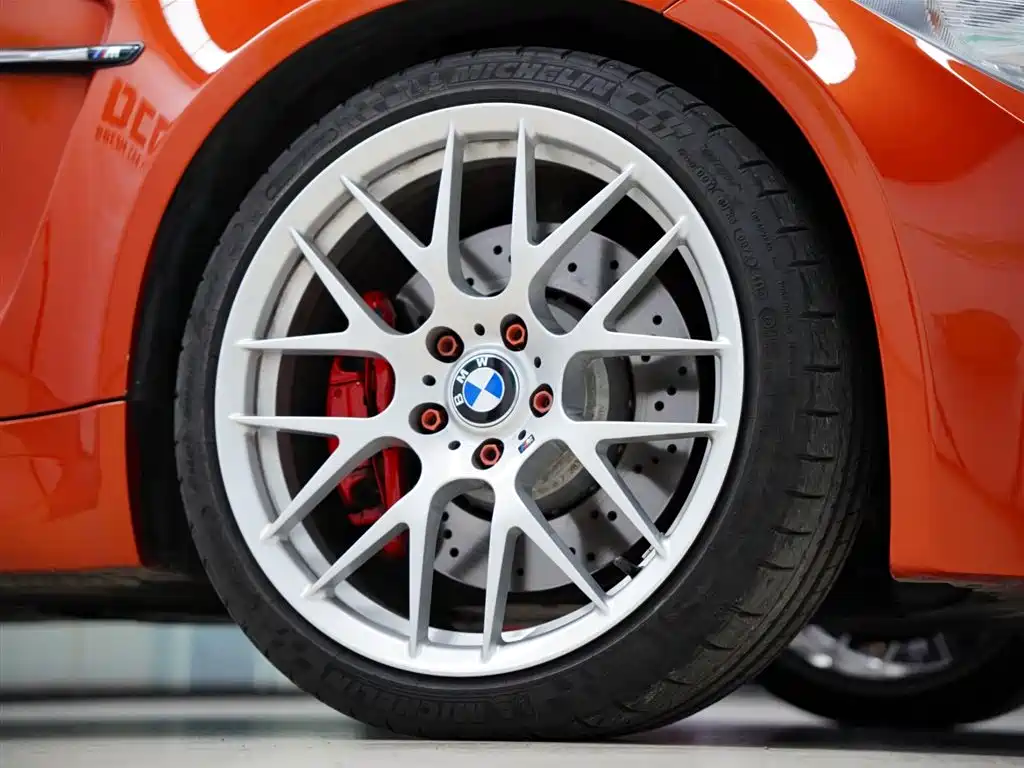 BMW 1 Series M 2012 — фото 48