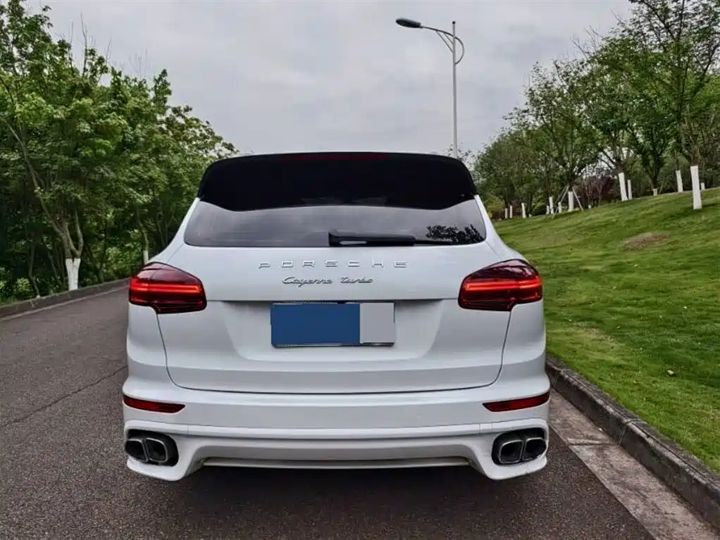 Porsche Cayenne 2015 — фото 7