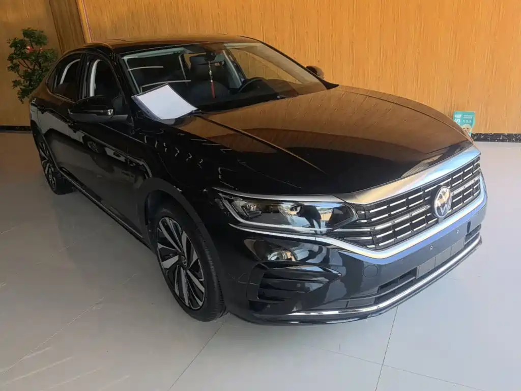 Volkswagen Passat 2022