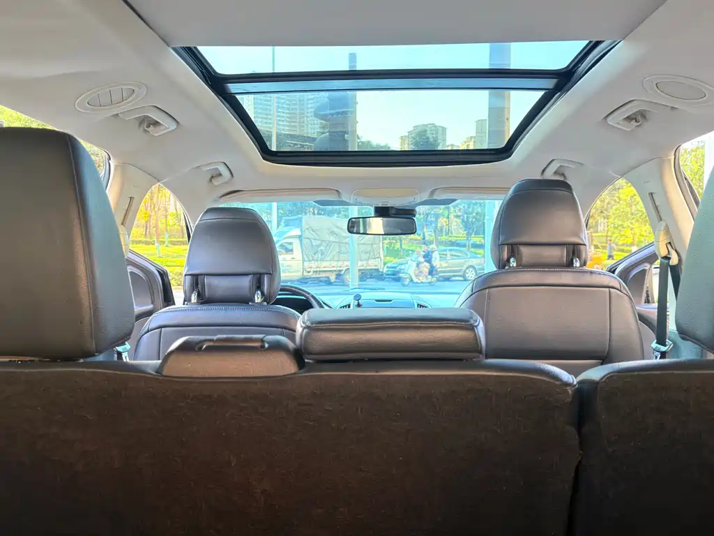 Ford Edge 2015 — фото 12