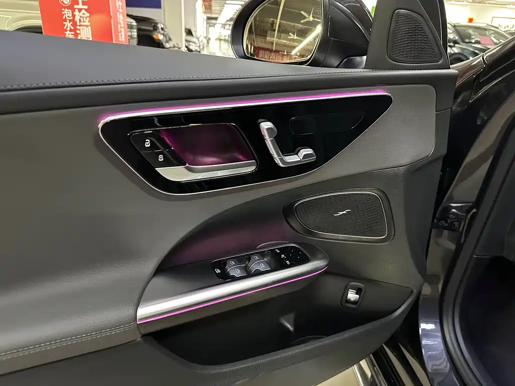 Mercedes-Benz C-Class 2022 — фото 17