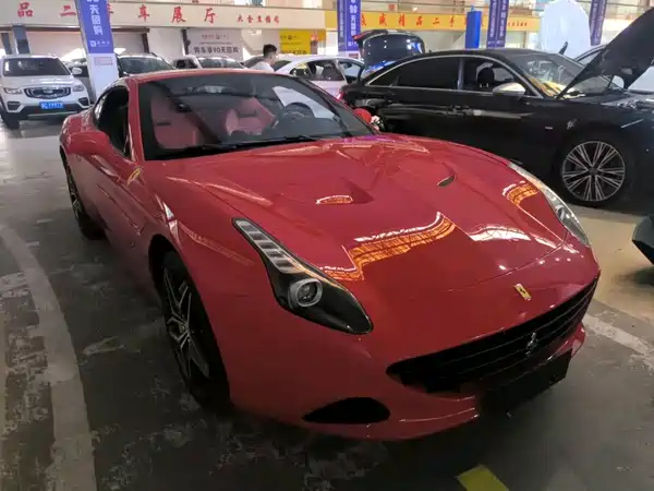 Ferrari California T 2017