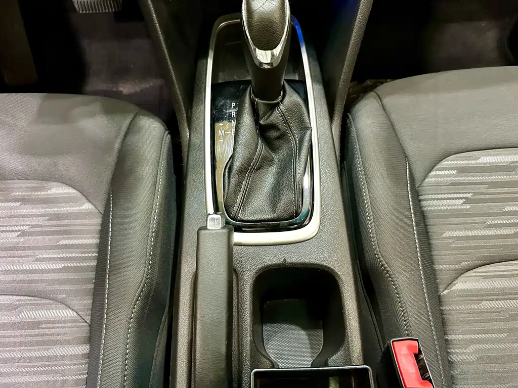 Chevrolet Cavalier 2018 — фото 15