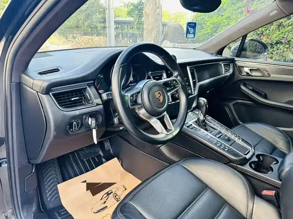 Porsche Macan 2016