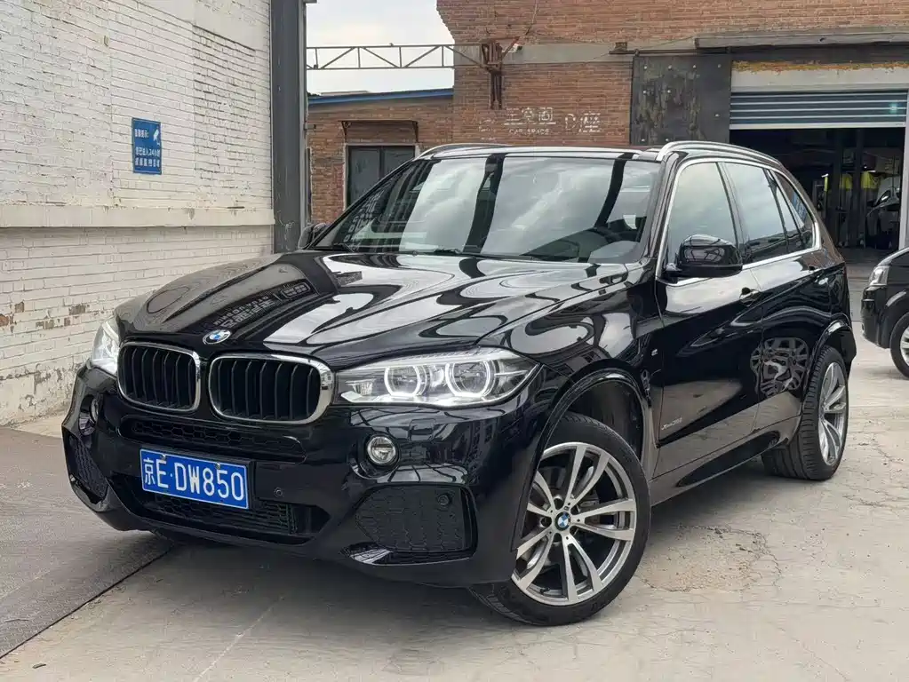 BMW X5 2018 — фото 1