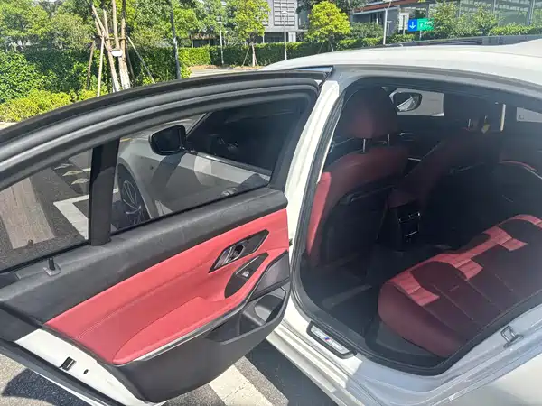 BMW 3 Series 2021