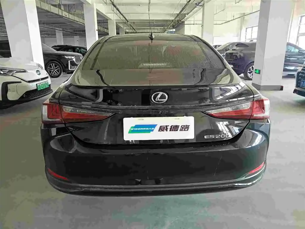 Lexus ES 2022 — фото 5