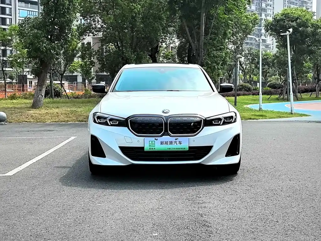 BMW i3 2024 — фото 2