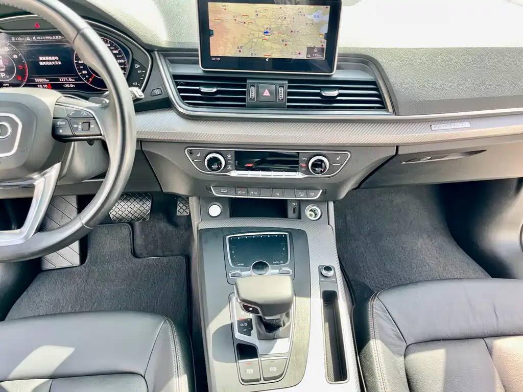Audi Q5L 2019 — фото 14