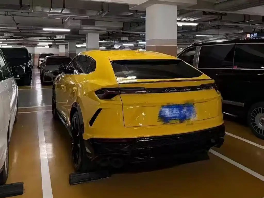 Lamborghini Urus 2020 — фото 2